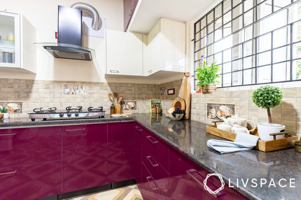 chennai-kitchen-with-bricklike-backsplash