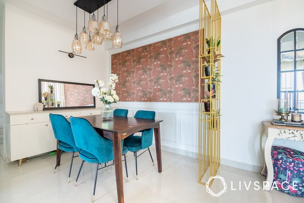 dining-room-with-floral-accent-wall