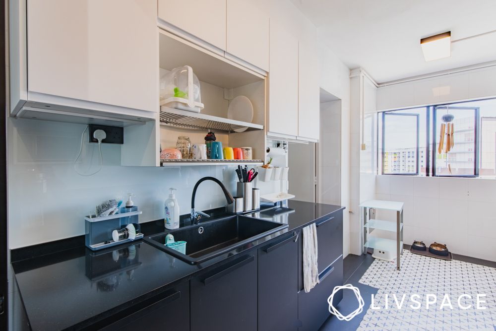 black-and-white-kitchen-design-ideas-one-wall