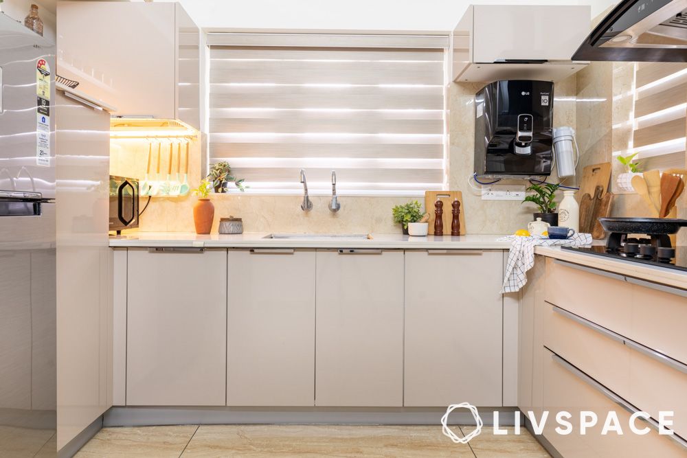u-shaped-kitchen-with-beige-base-cabinets