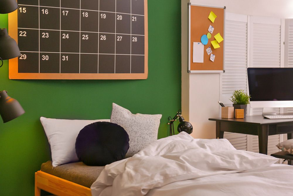 oversized-wall-calendar-wall-decor