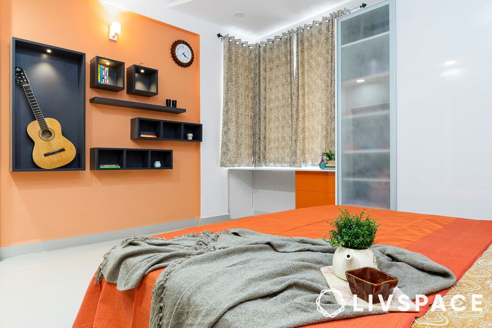 orange-dual-colour-for-bedroom-wall