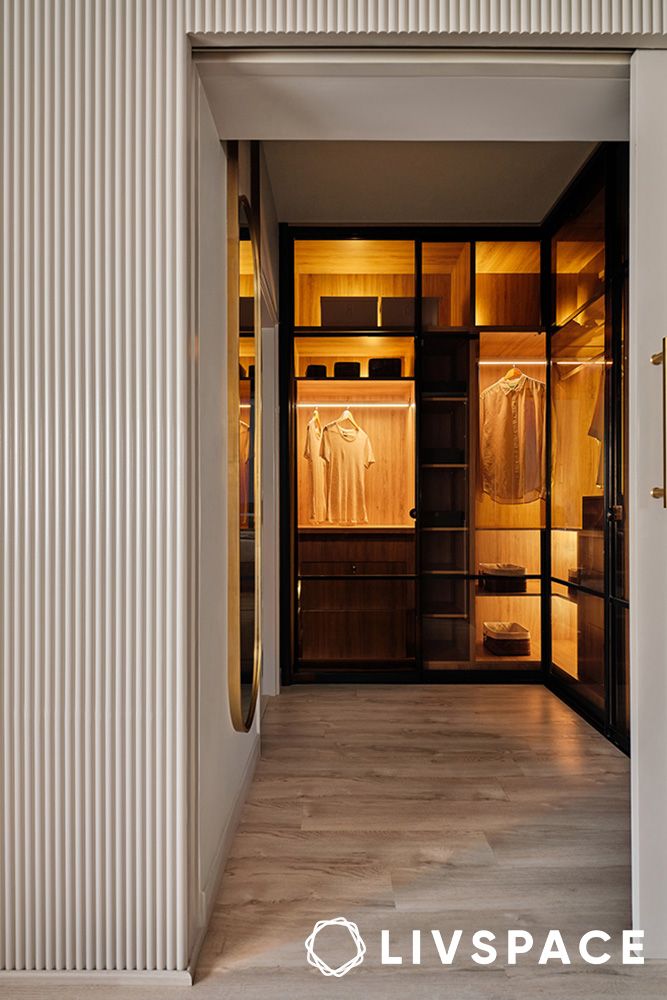 walk-in-closets-with-profile-lighting
