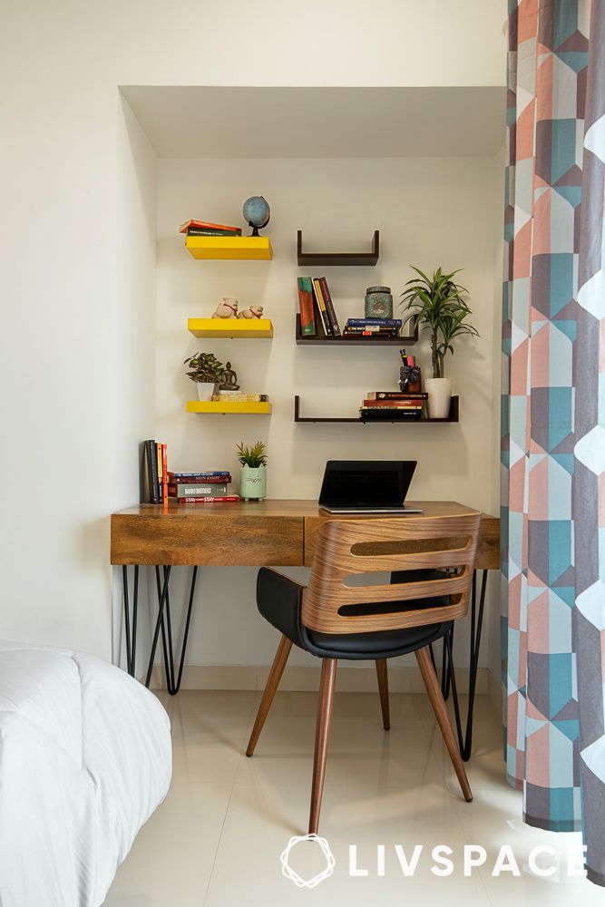 multicoloured-shelf-design-on-wall