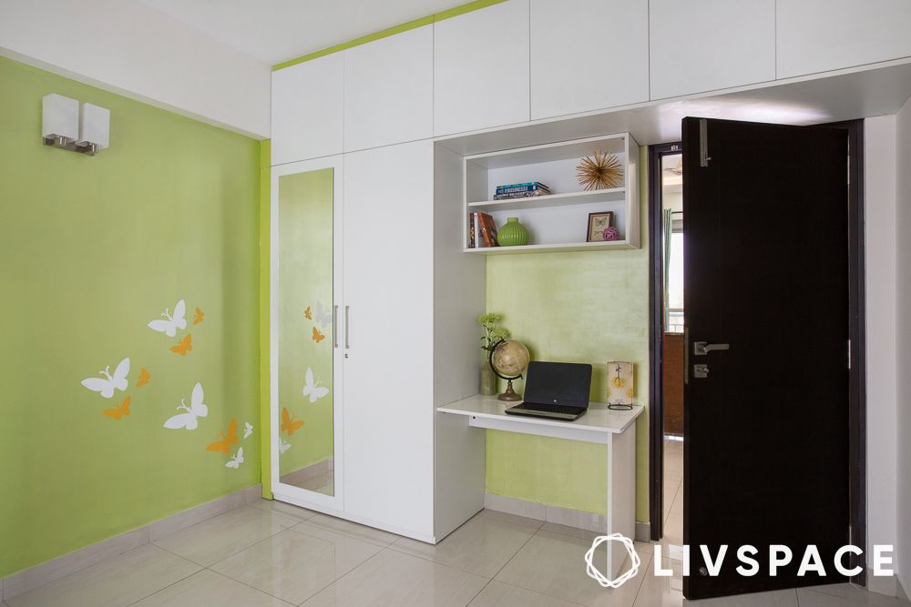 painted-walls-with-butterfly-stencil