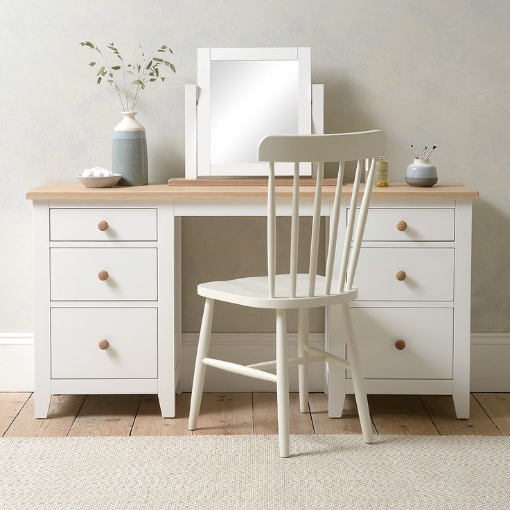 sleek-white-dressing-table