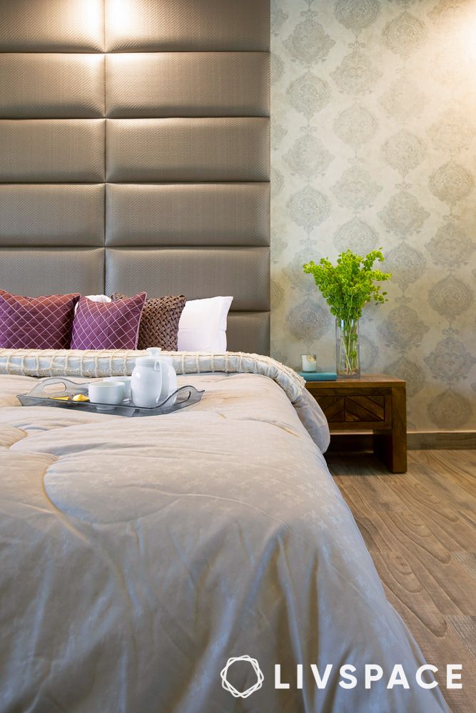 decorating-a-guest-room-breakfast-tray