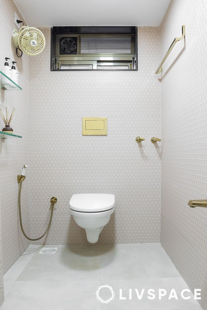 golden-fittings-for-bathroom-decor-ideas