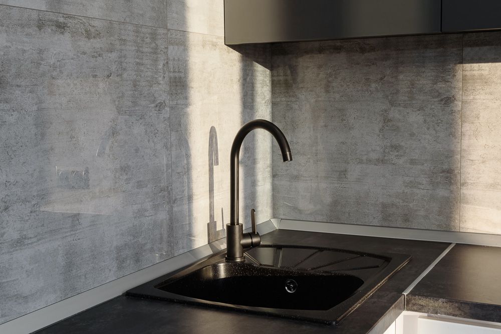 industrial-kitchen-sinks-and-taps