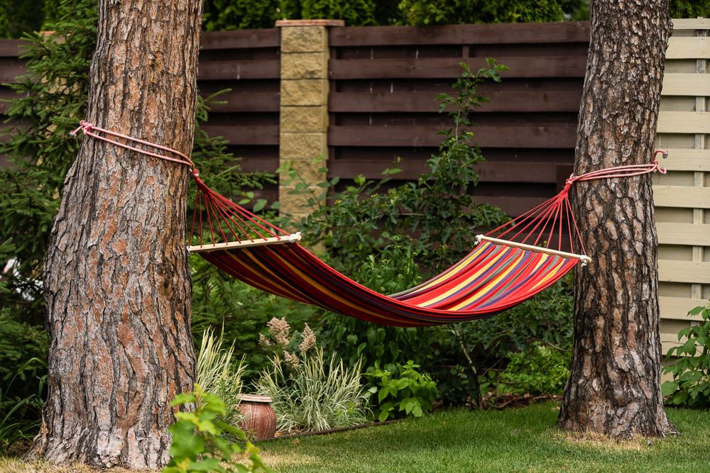 hammock-in-garden-ideas