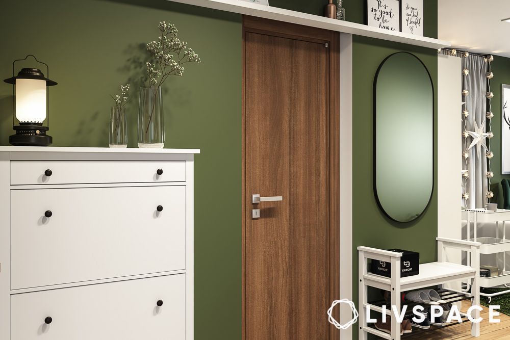simple-white-shoe-rack-at-entrance
