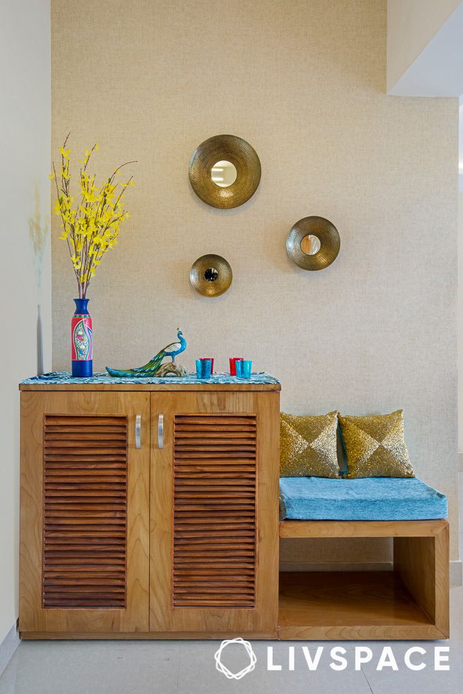shoe-rack-with-seating