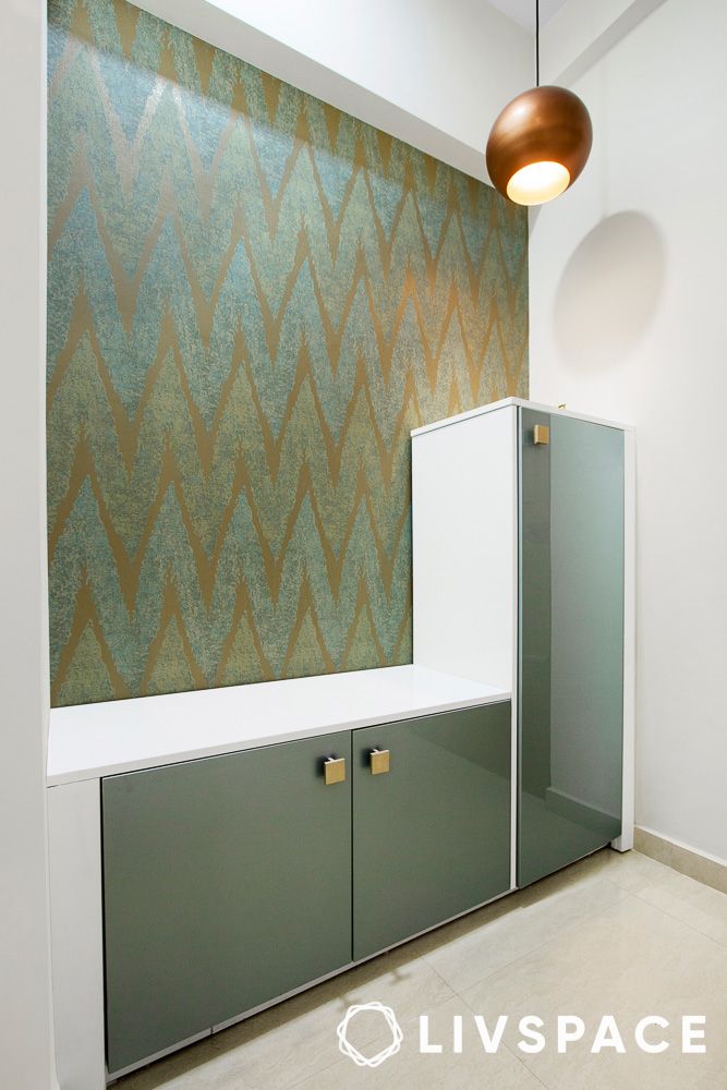 shoe-rack-with-wall-design