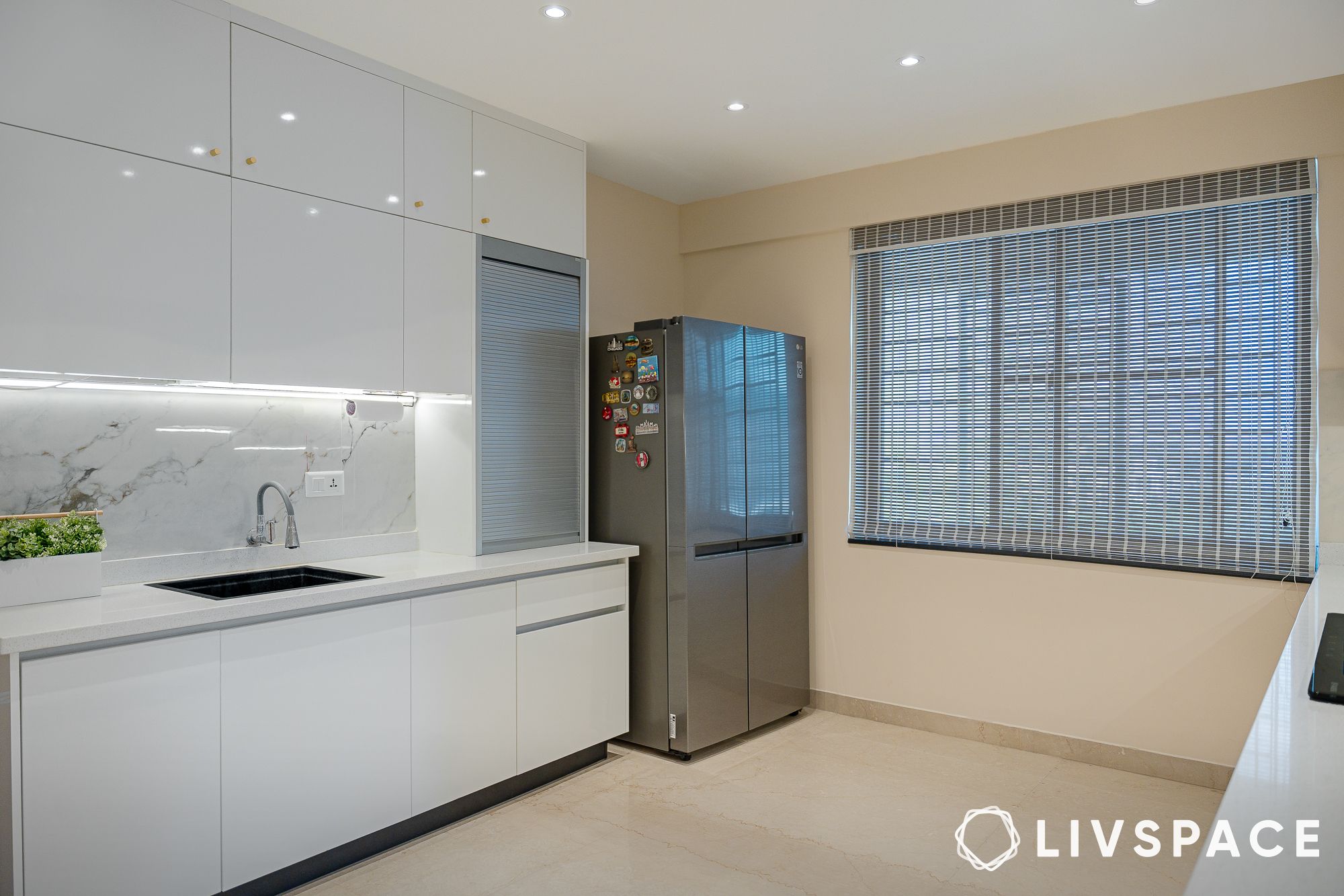 spacious-kitchen-space-for-4bhk