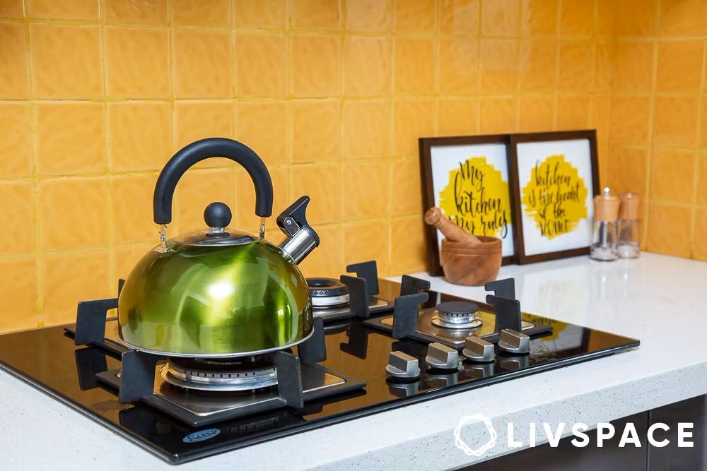 single-burner-cooktop-for-a-low-budget-kitchen-2-bhk-flat-interior-design