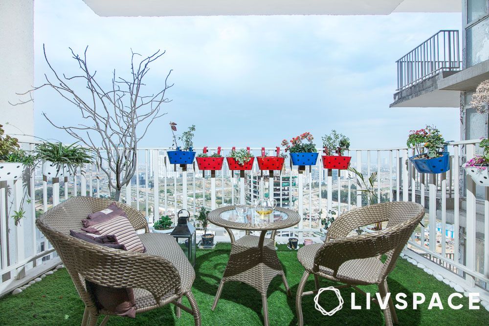 terrace-railing-design-with-window-boxes