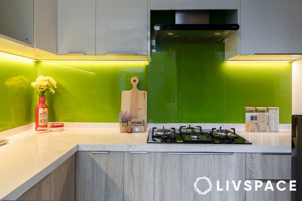 kitchen-countertop-with-lacquered-glass