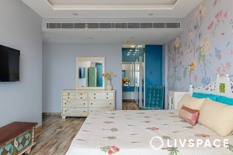 Step Inside This Breathtaking Santorini-Inspired Penthouse - Penthouse Apartment Natural Large Floral Decor Inspiration
