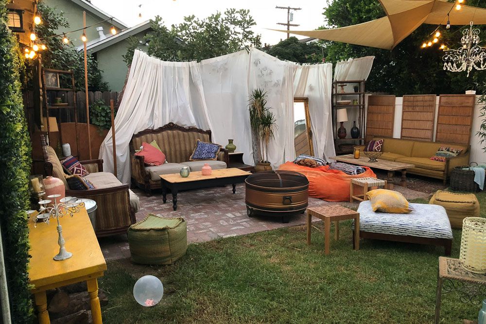 low-cost-simple-rooftop-design-floor-cushions