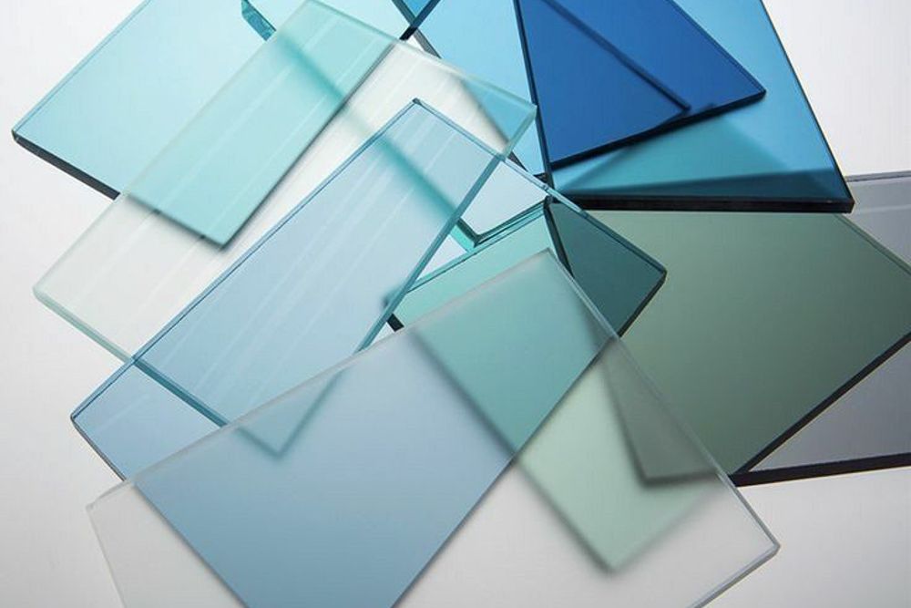 tinted-glass-for-crockery-unit