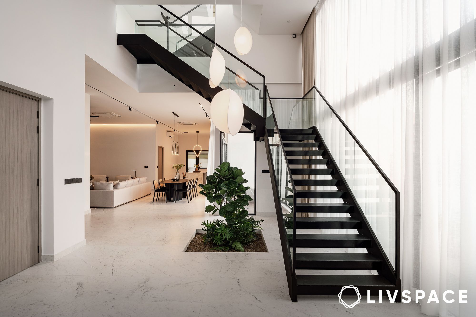 glass-staircase-bannisters