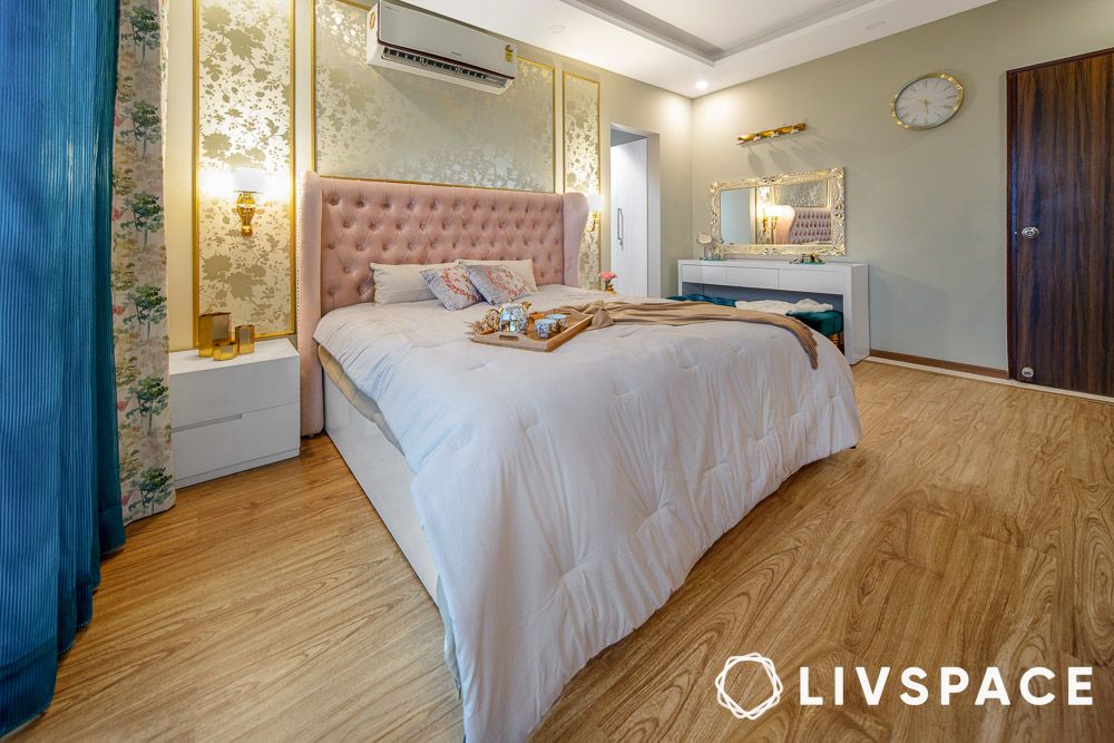 gold-and-pink-master-bedroom-design-for-mansion