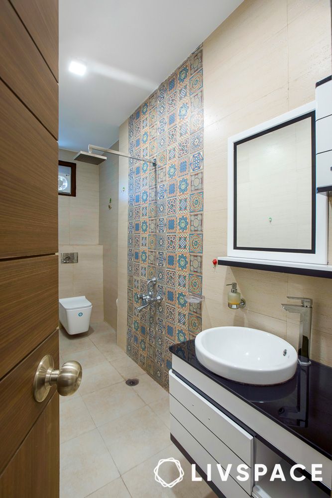 one-sided-tiles-in-bathroom