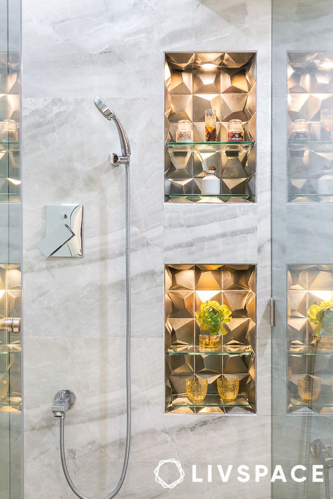 bathrooms with white tiles with niche