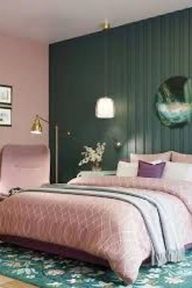 bottle-green-and-pink-dual-colour-combination-for-bedroom
