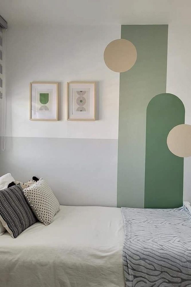 wall-design-with-acrylic-paint