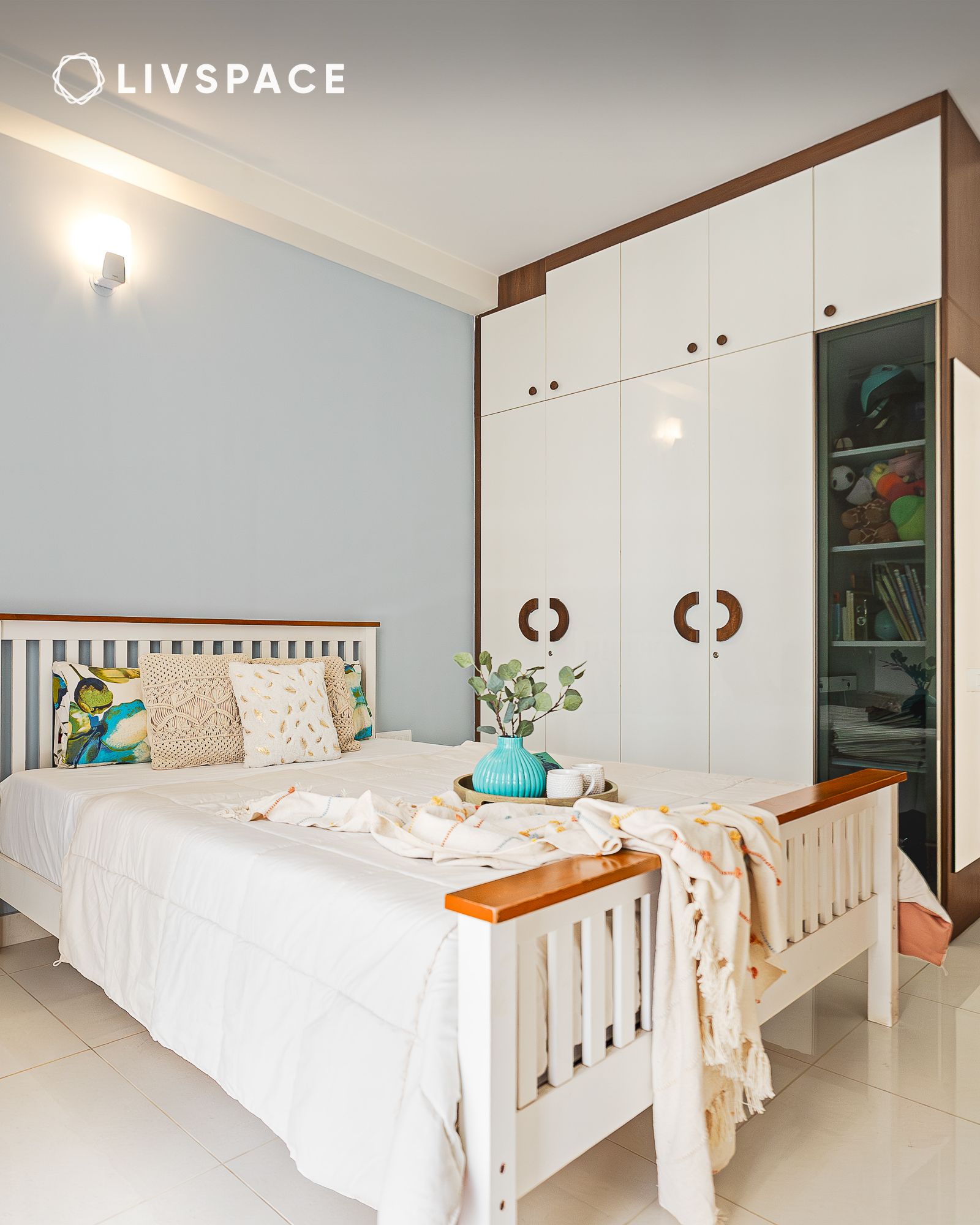 white bedroom design