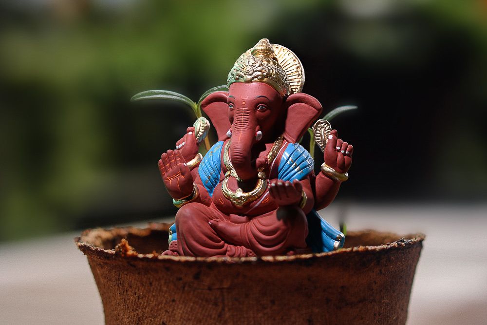 eco friendly ganesha idol made with red soil