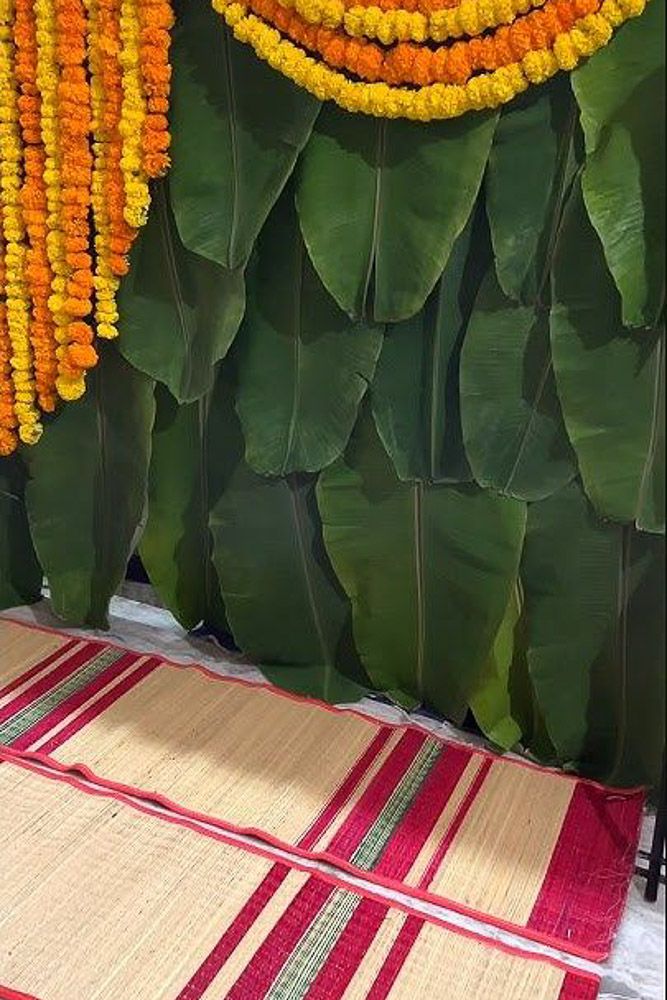 Banana leaf decorations