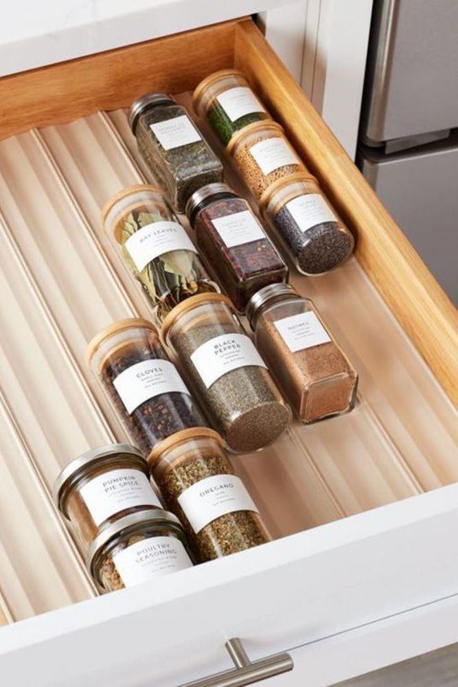 spice rack lining divider