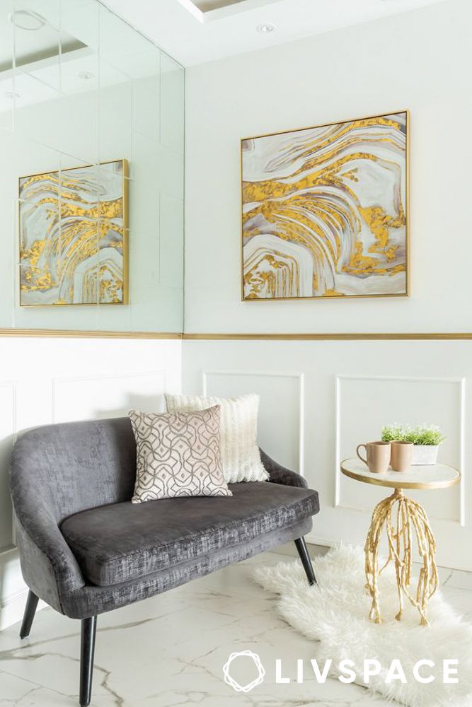 wainscoting wall panelling in white