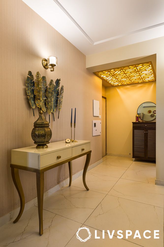 Hallway table with indoor plants and accents