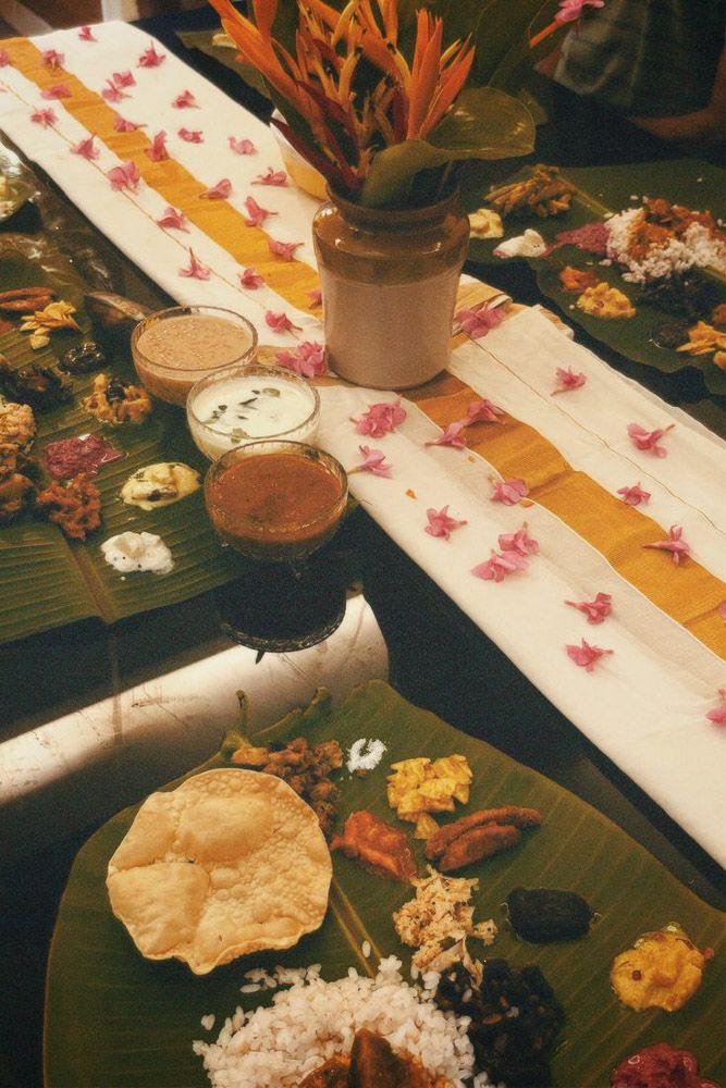 table decor for onam sadya