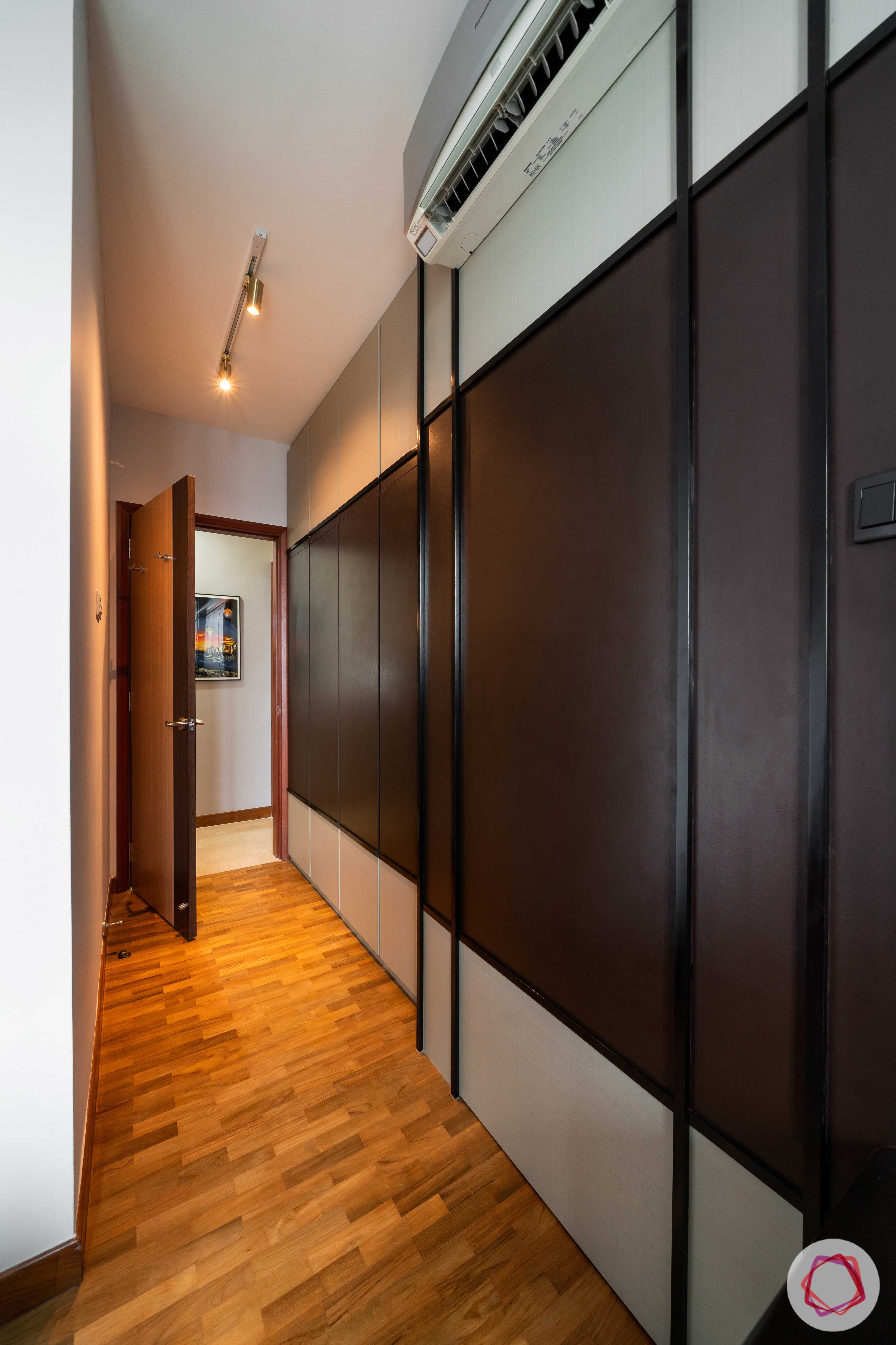 kd-panel-wardrobe-bedroom-wooden-flooring-track-lights