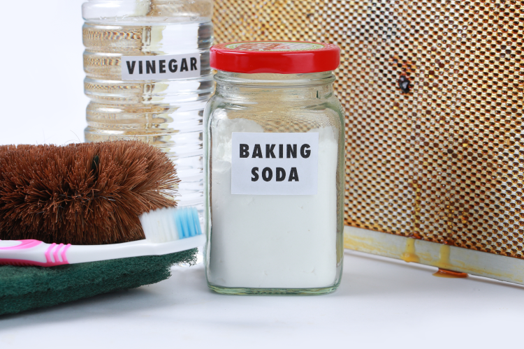 maintain white kitchens-baking soda-vinegar-tootbrush