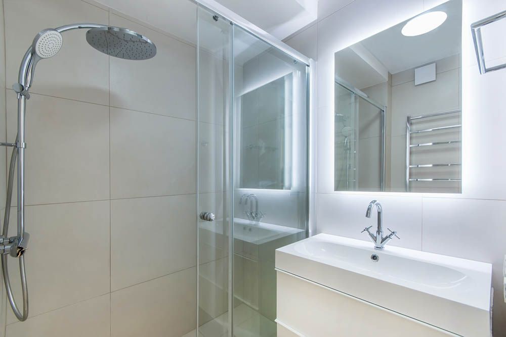 HDB Bathroom Lighting: 7 Modern Options for Ambience &