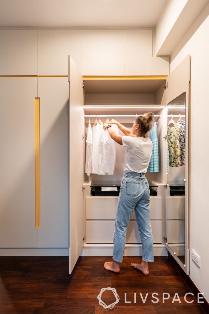 pebble-bay-condo-wardrobe-lofts-accessories