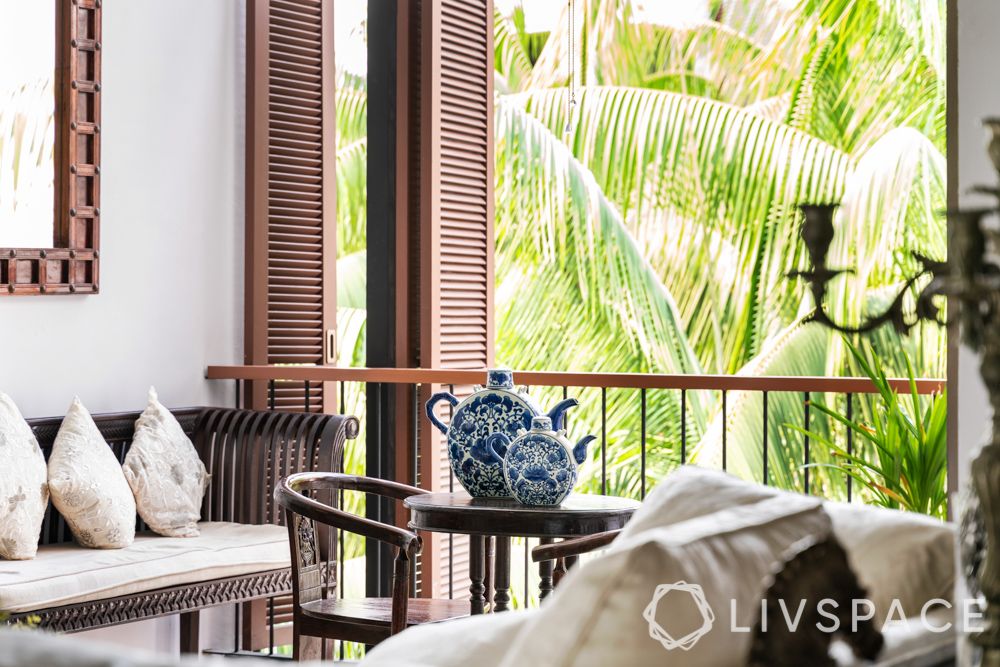 palm grove condo-balcony-seating