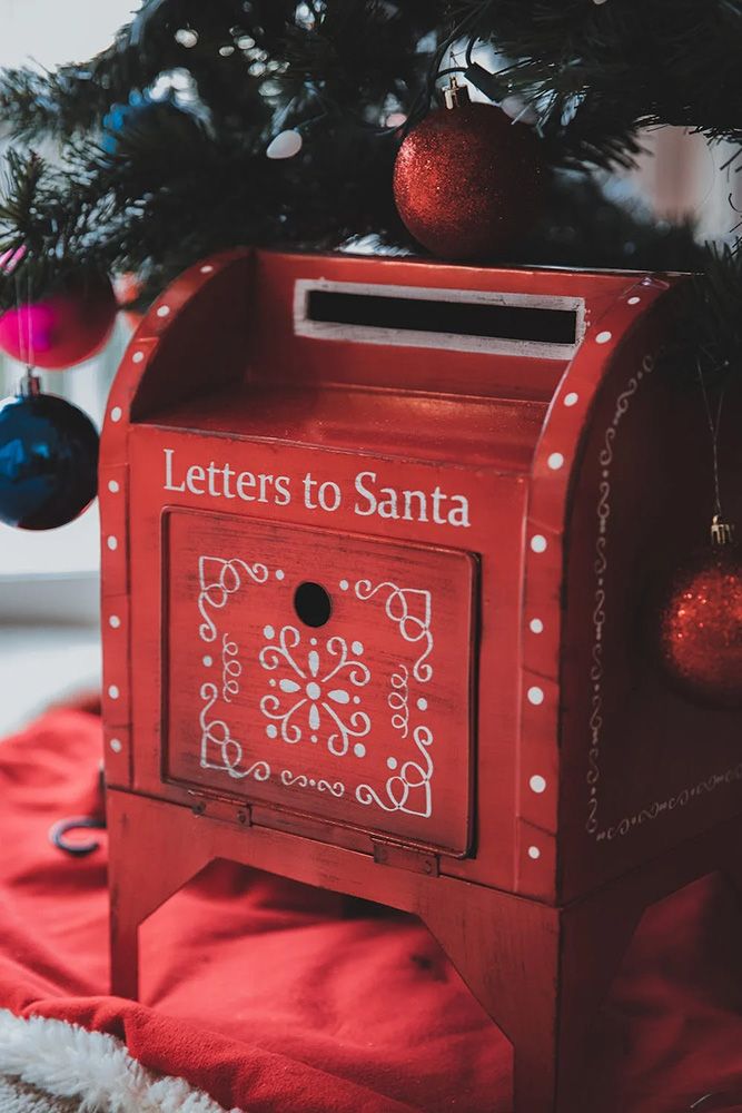 red-letter-box-for-santa