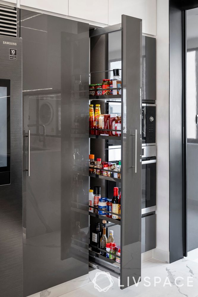 penthouse-condo-kitchen-pantry-pull-out