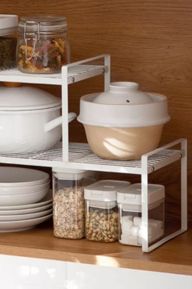 small-kitchen-ideas-stackable-kitchen-organiser