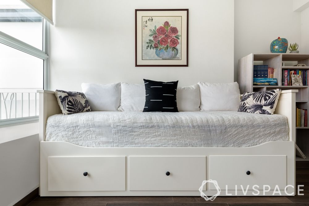 space-saving-ideas-common-room-storage-under-bed