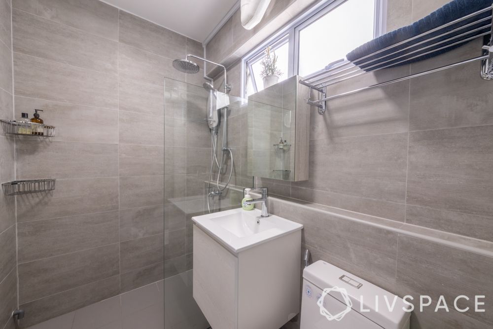 executive-apartment-bathroom-homogeneous-tiles