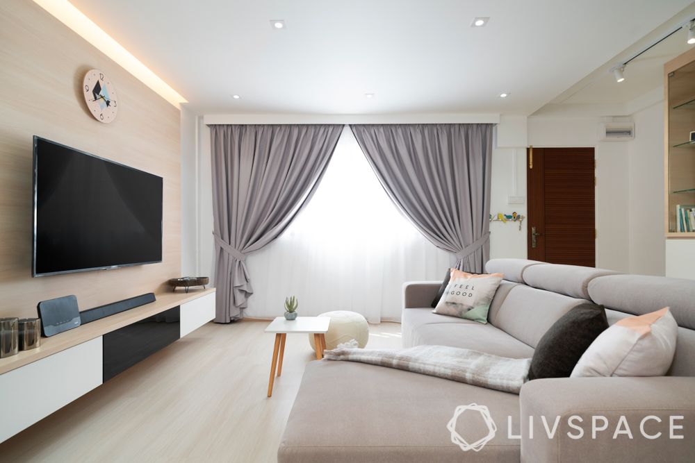 minimalist-living-room-drapes-wall-mounted-tv