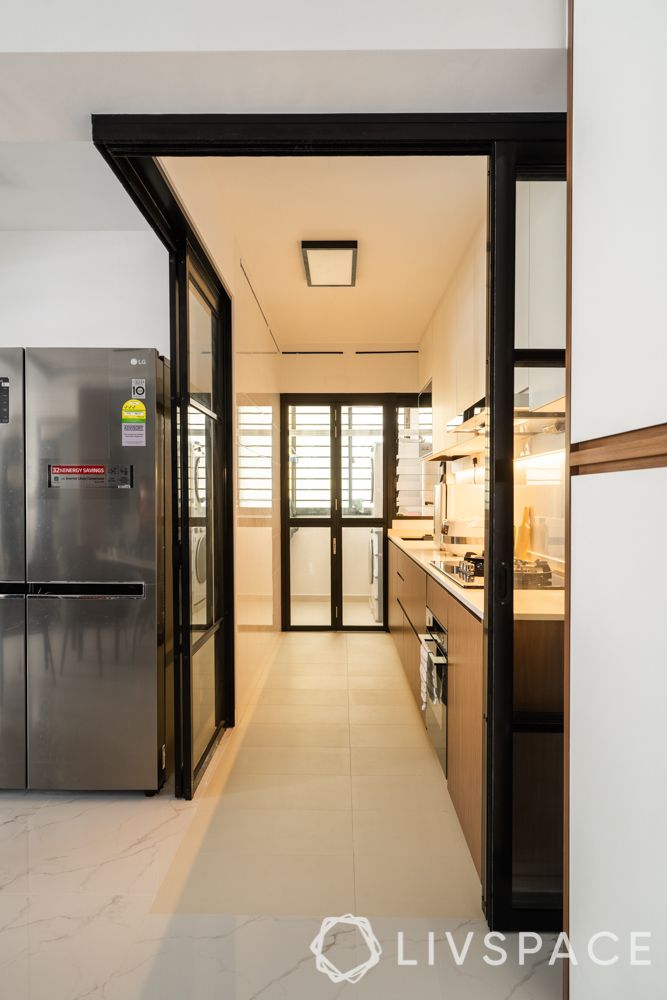 4-room-bto-renovation-design-kitchen-2-cabinets-glass-door-countertop