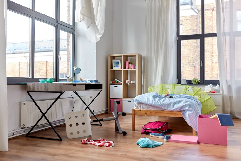 room-decoration-clutter-kids-bedroom
